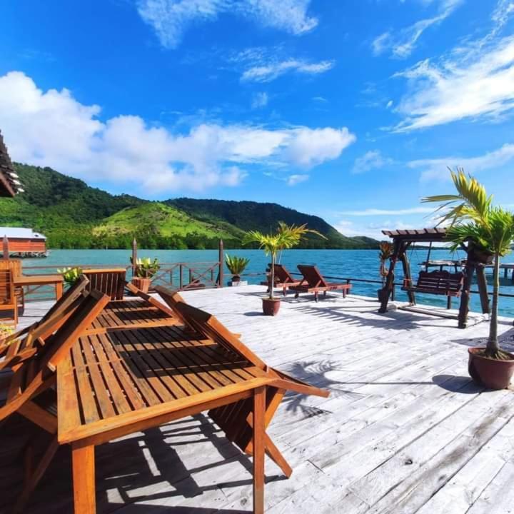 Parapat Water Village Resort Semporna Esterno foto