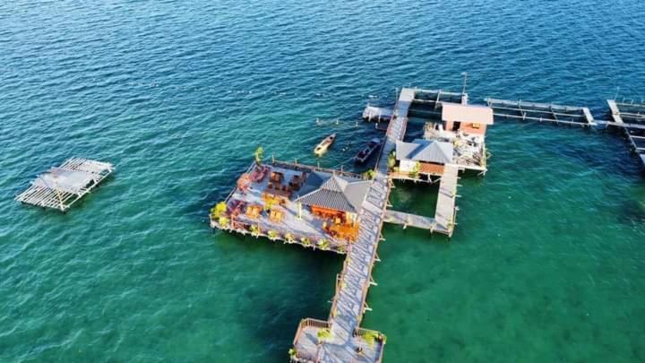 Parapat Water Village Resort Semporna Esterno foto